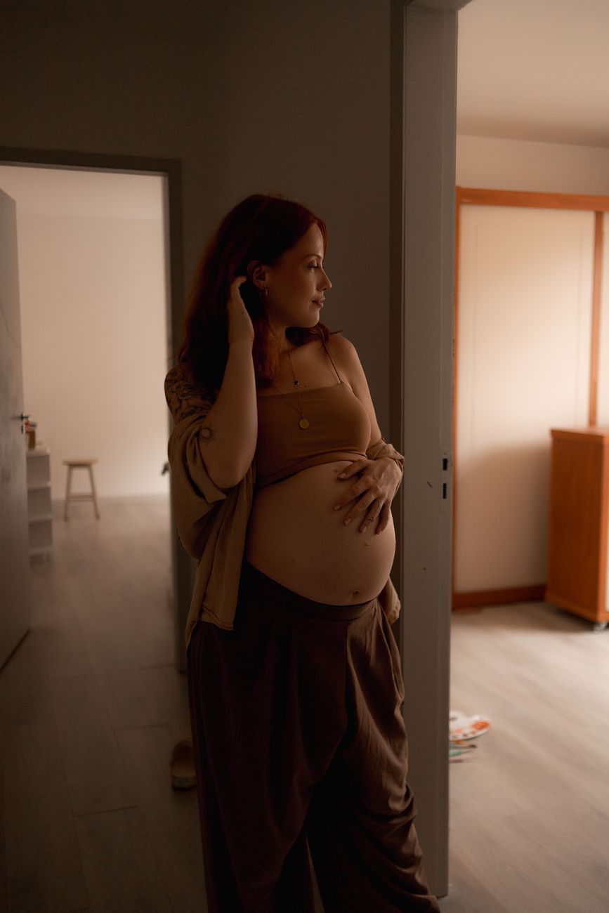 Femme enceinte accompagnée dans son parcours de fertilité